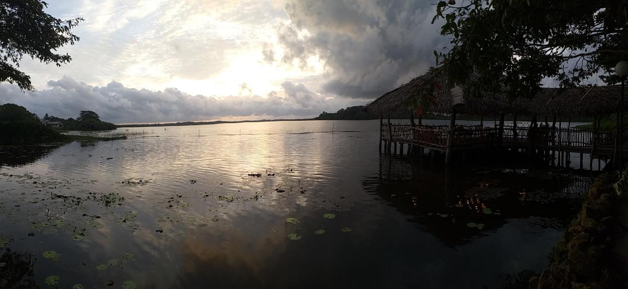 Lake Resort Bolgoda Wadduwa Dış mekan fotoğraf